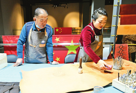 點(diǎn)擊放大